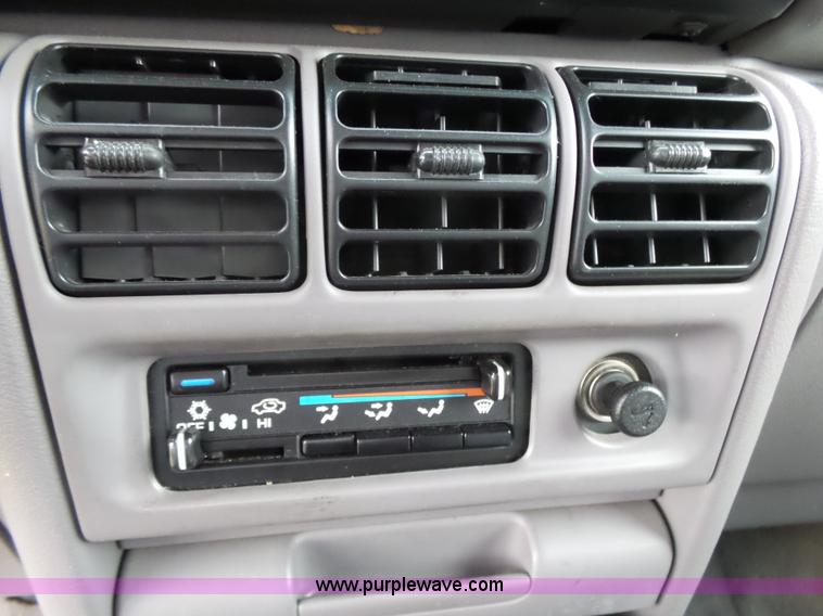 image for item K1227 1995 Dodge Grand Caravan