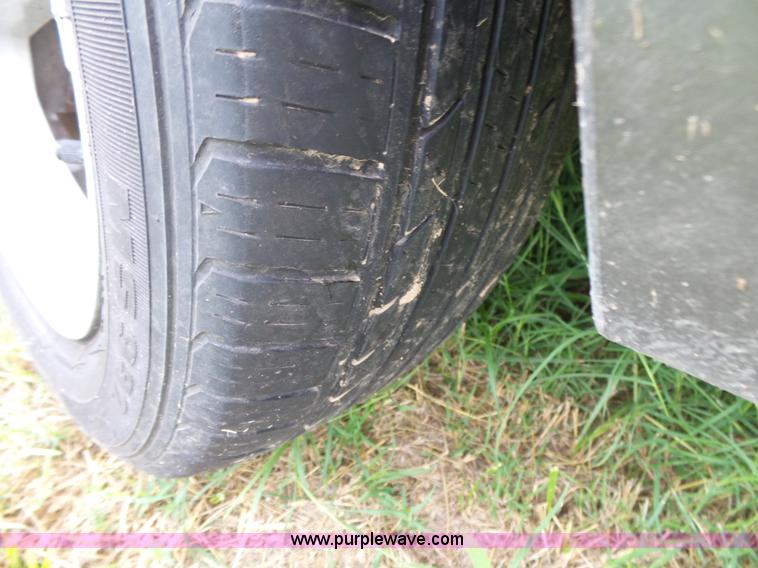 image for item K1237 2002 Ford Focus Wagon