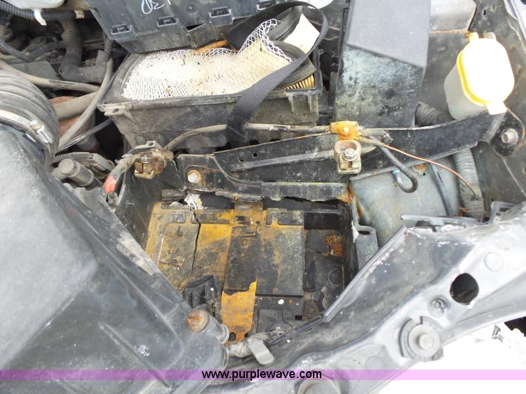 image for item K1237 2002 Ford Focus Wagon