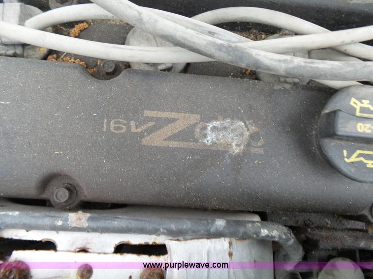 image for item K1237 2002 Ford Focus Wagon