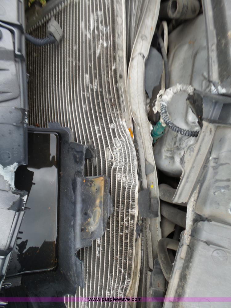 image for item K1237 2002 Ford Focus Wagon