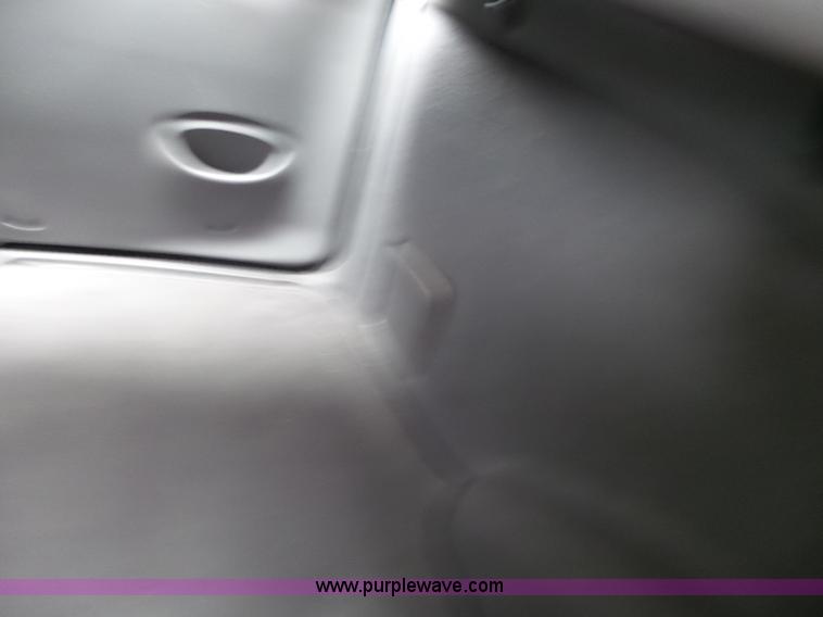 image for item K1237 2002 Ford Focus Wagon