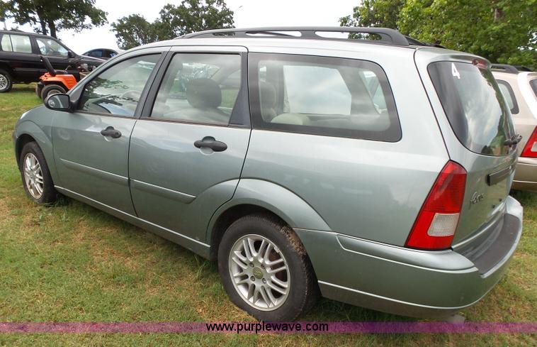 image for item K1238 2003 Ford Focus Wagon
