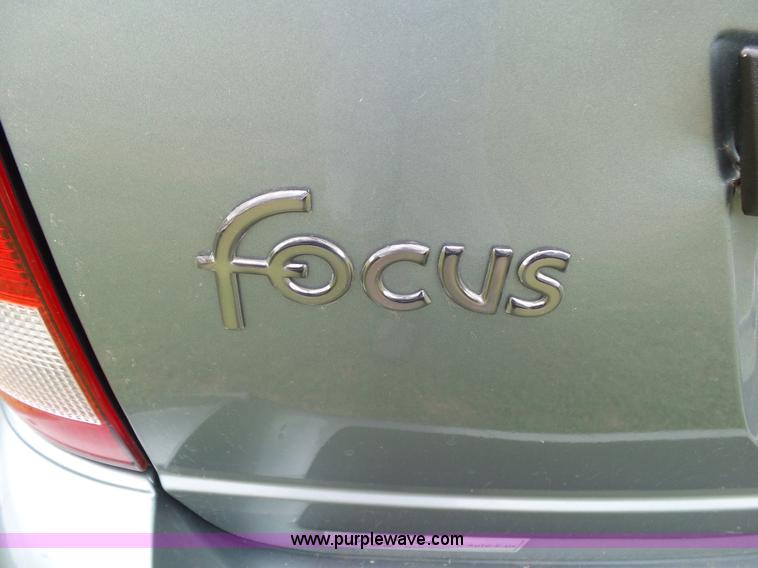 image for item K1238 2003 Ford Focus Wagon