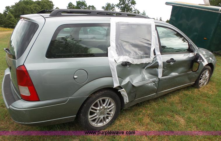 image for item K1238 2003 Ford Focus Wagon
