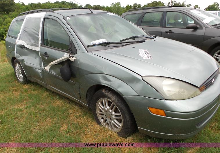 image for item K1238 2003 Ford Focus Wagon