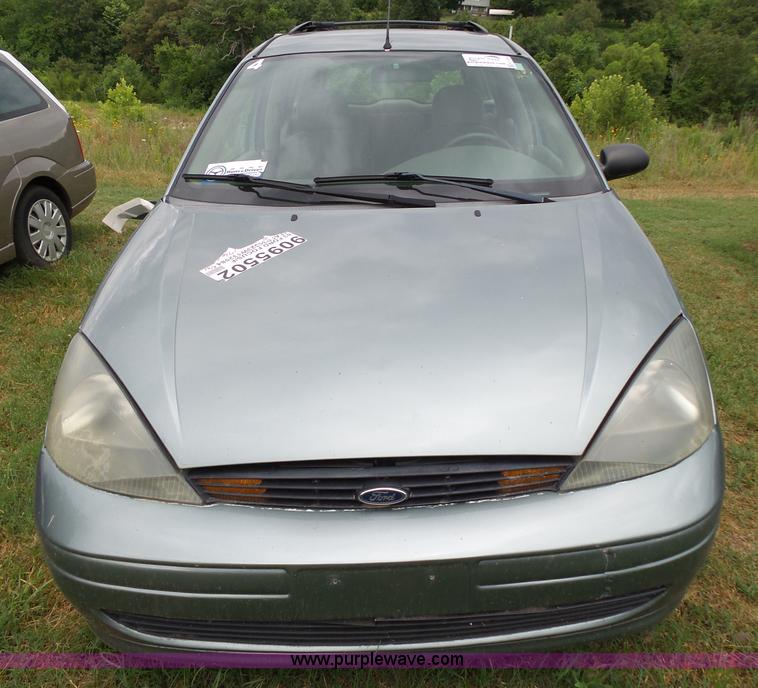 image for item K1238 2003 Ford Focus Wagon