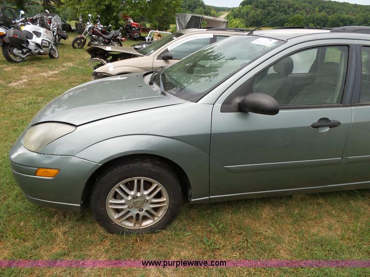 image for item K1238 2003 Ford Focus Wagon