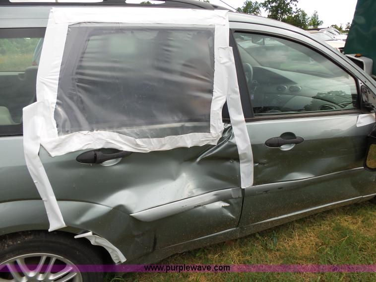 image for item K1238 2003 Ford Focus Wagon