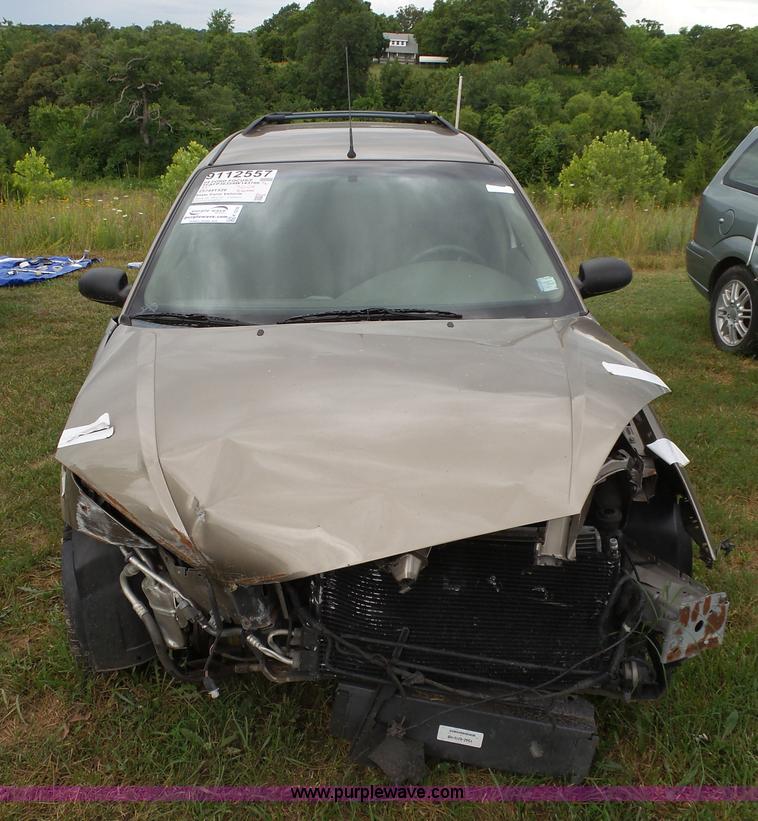 image for item K1239 2004 Ford Focus Wagon