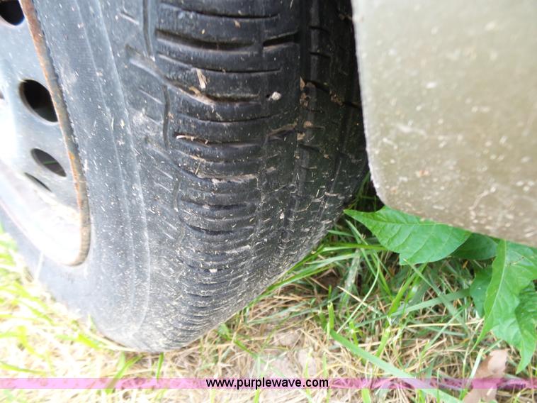 image for item K1239 2004 Ford Focus Wagon