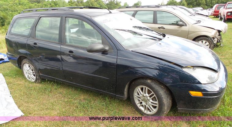 image for item K1240 2003 Ford Focus Wagon