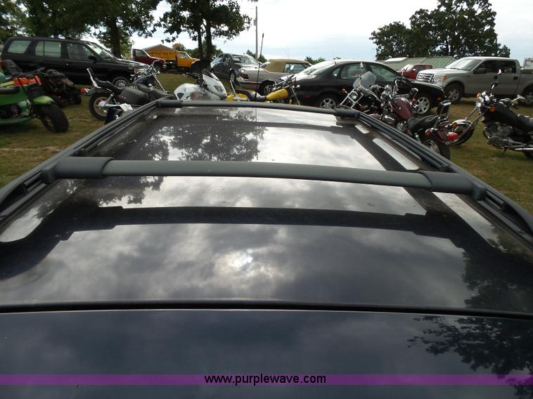 image for item K1240 2003 Ford Focus Wagon