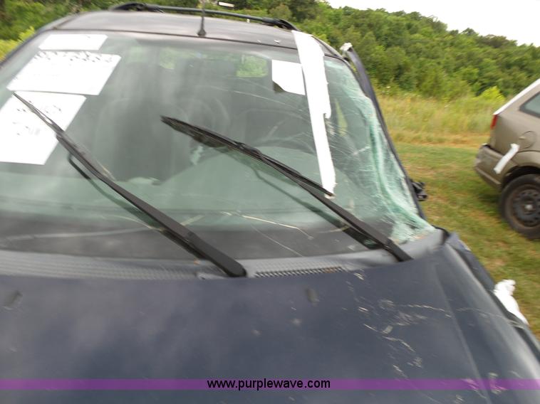 image for item K1240 2003 Ford Focus Wagon