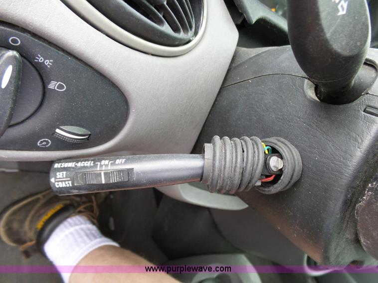 image for item K1240 2003 Ford Focus Wagon