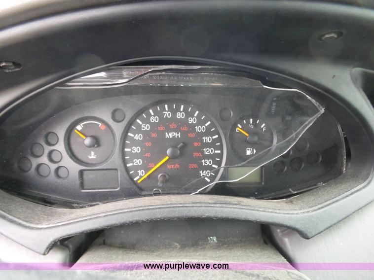 image for item K1240 2003 Ford Focus Wagon