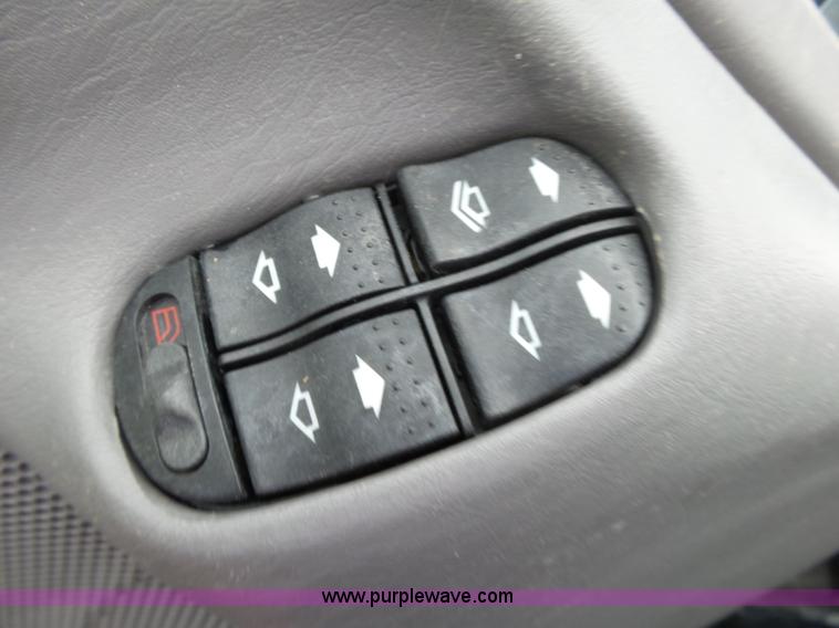 image for item K1240 2003 Ford Focus Wagon