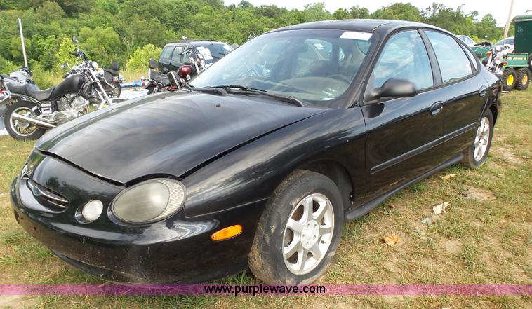 image for item K1243 1999 Ford Taurus