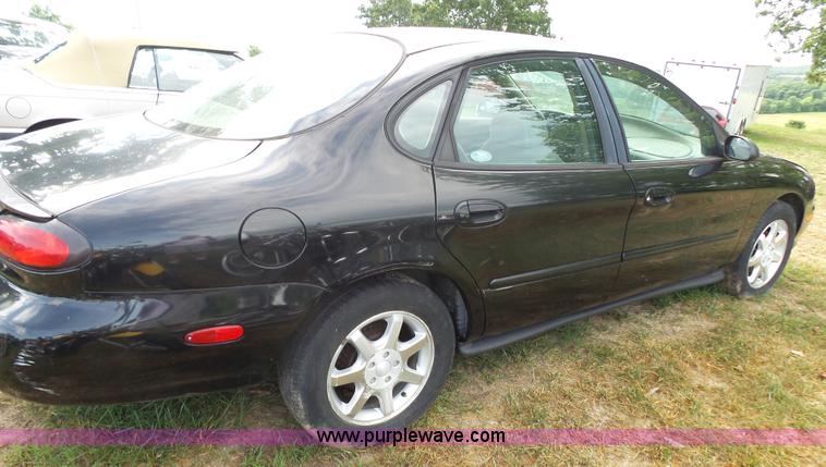 image for item K1243 1999 Ford Taurus