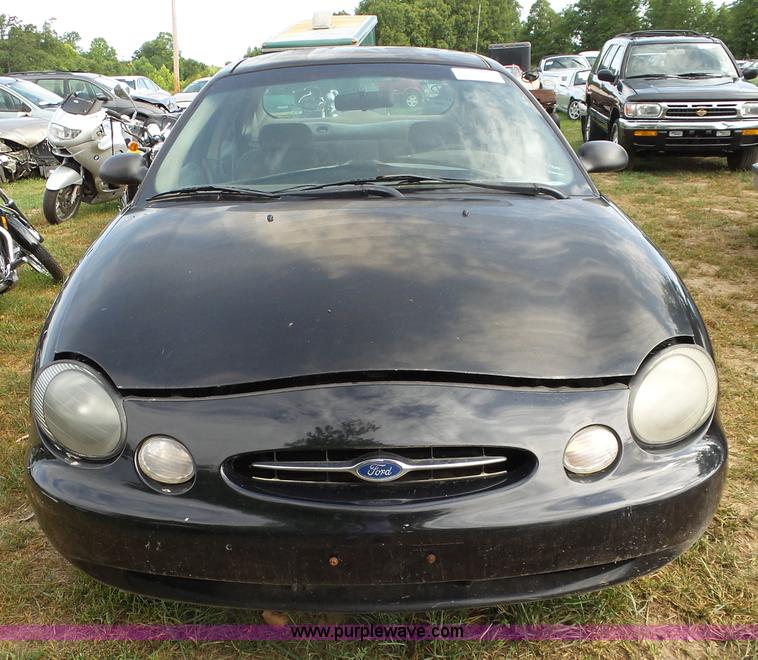 image for item K1243 1999 Ford Taurus