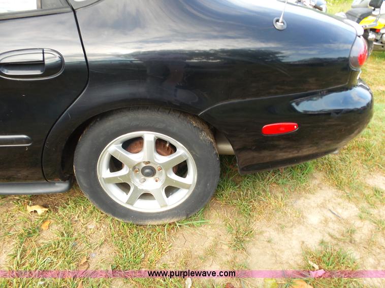 image for item K1243 1999 Ford Taurus