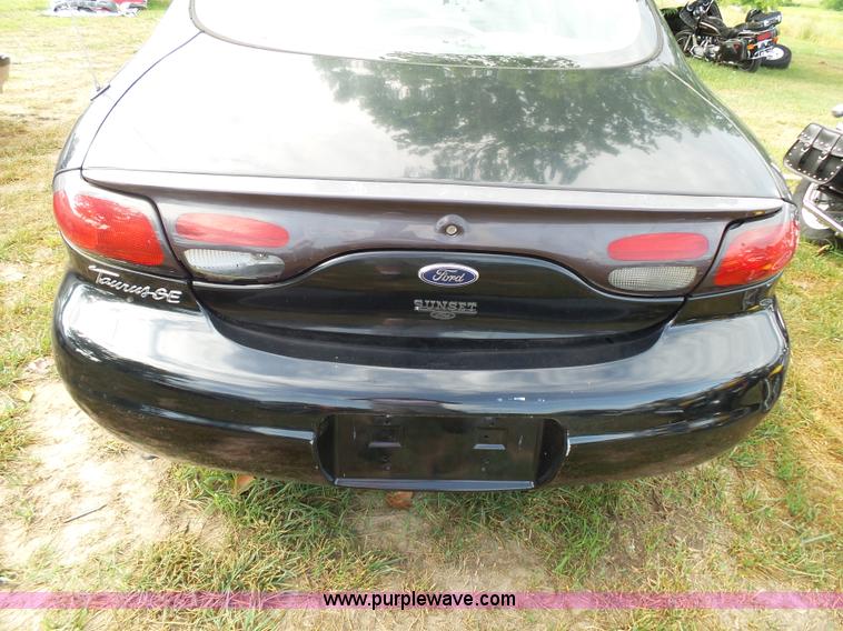 image for item K1243 1999 Ford Taurus