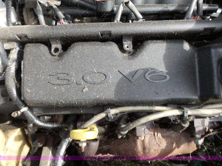 image for item K1243 1999 Ford Taurus