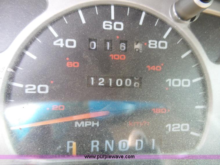 image for item K1243 1999 Ford Taurus