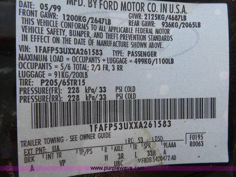 image for item K1243 1999 Ford Taurus