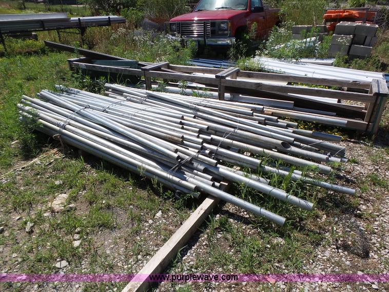 image for item K2191 Chain link fence