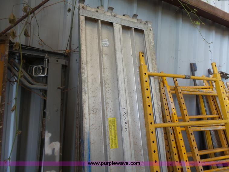 image for item K2197 Scaffolding and walkways