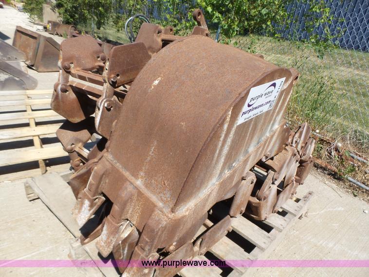 image for item K2199 Steel skid steer tracks