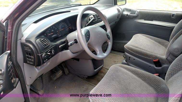 image for item K3238 1999 Dodge Grand Caravan SE van
