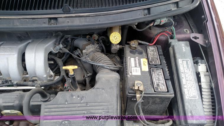 image for item K3238 1999 Dodge Grand Caravan SE van