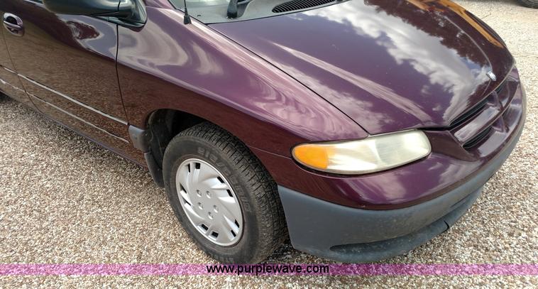 image for item K3238 1999 Dodge Grand Caravan SE van