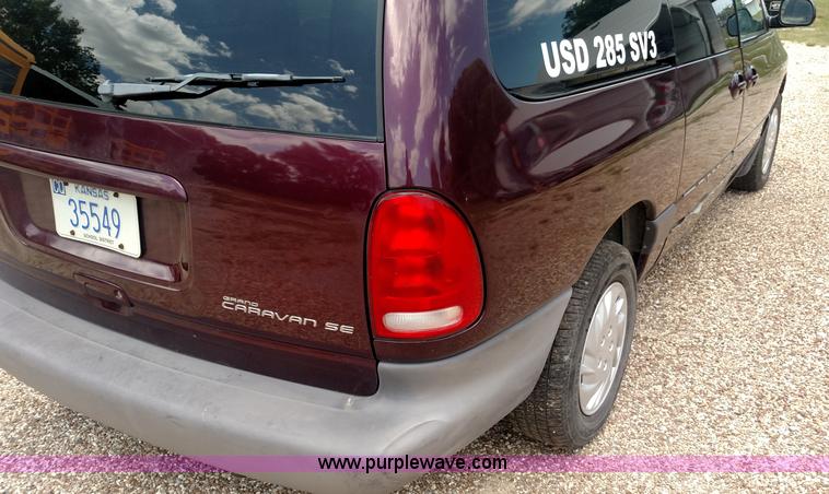 image for item K3238 1999 Dodge Grand Caravan SE van