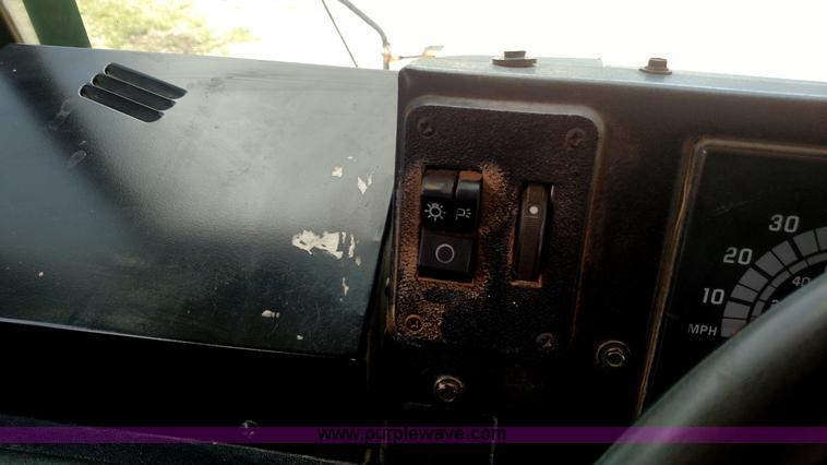 image for item K3239 1998 Chevrolet Blue Bird school bus