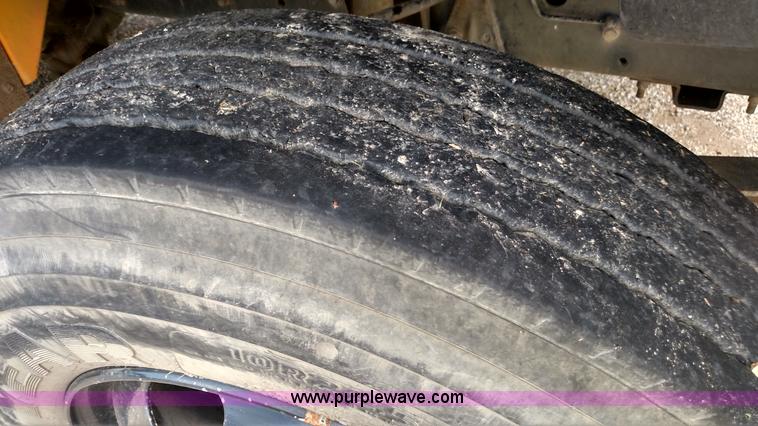 image for item K3239 1998 Chevrolet Blue Bird school bus