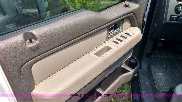 image for item K3245 2010 Ford F150 SuperCrew pickup truck