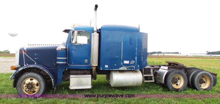 image for item K4015 1995 Peterbilt 379 semi truck