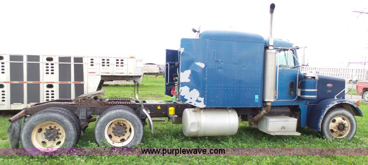 image for item K4015 1995 Peterbilt 379 semi truck