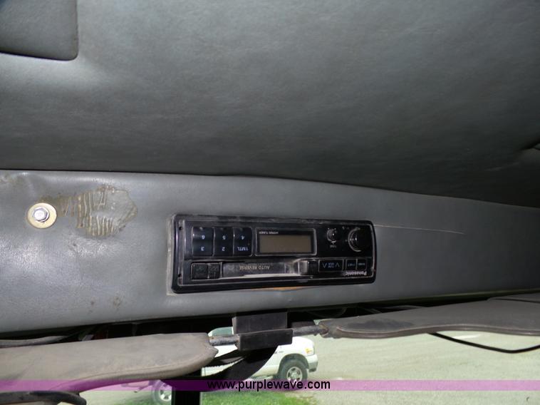 image for item K4015 1995 Peterbilt 379 semi truck