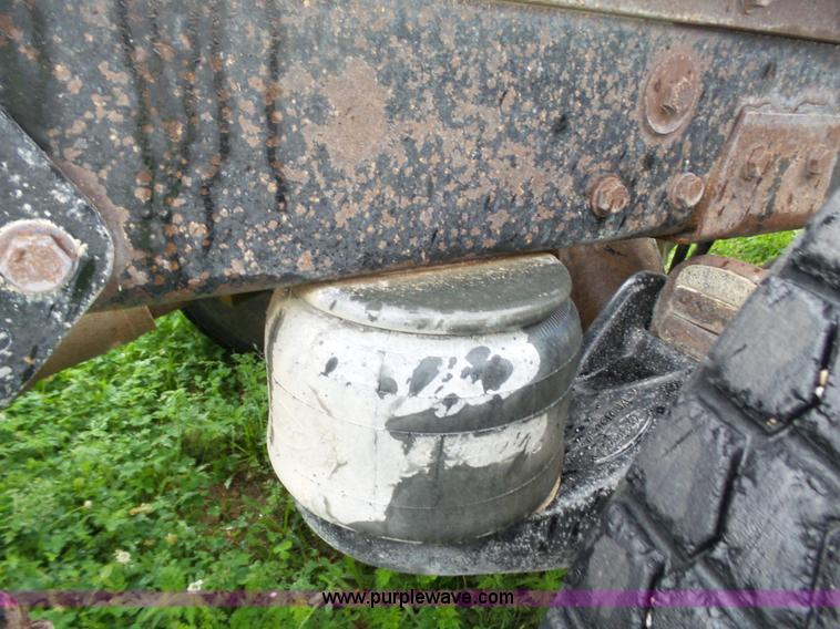 image for item K4015 1995 Peterbilt 379 semi truck