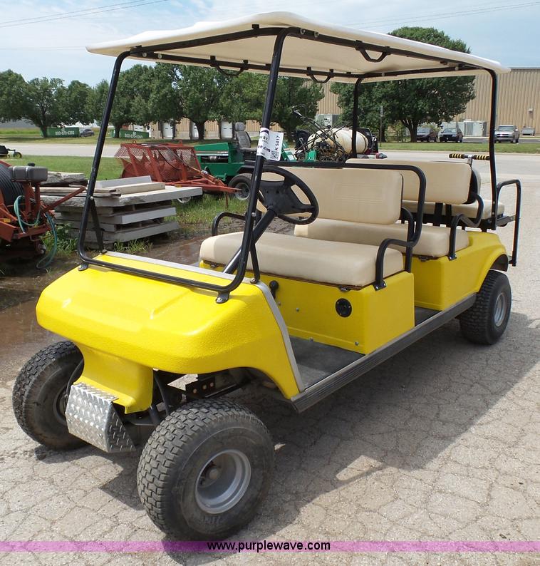 image for item K5417 1998 Club Car golf cart shuttle