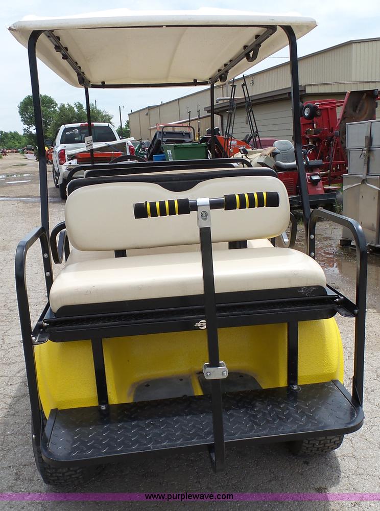 image for item K5417 1998 Club Car golf cart shuttle