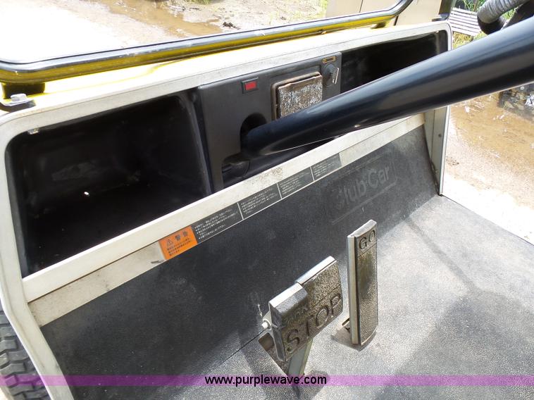 image for item K5417 1998 Club Car golf cart shuttle