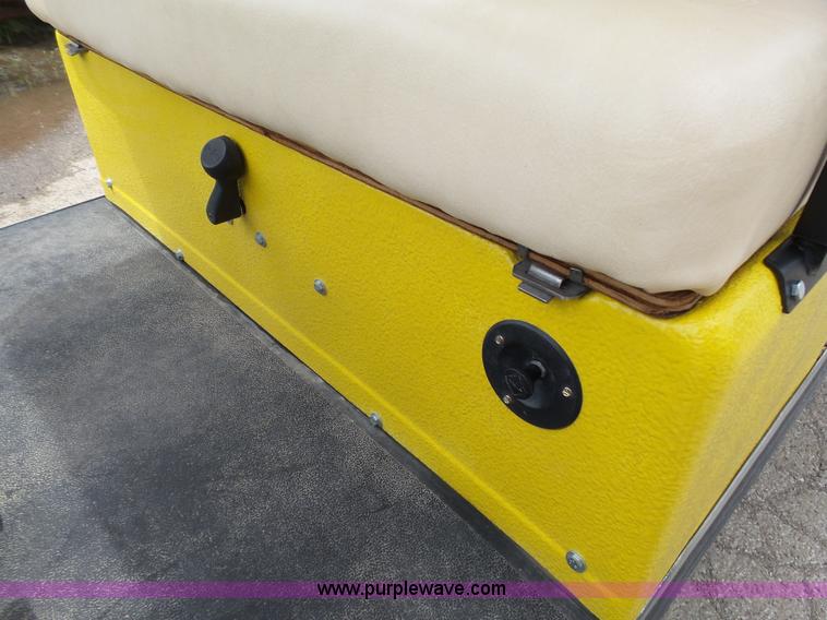 image for item K5417 1998 Club Car golf cart shuttle