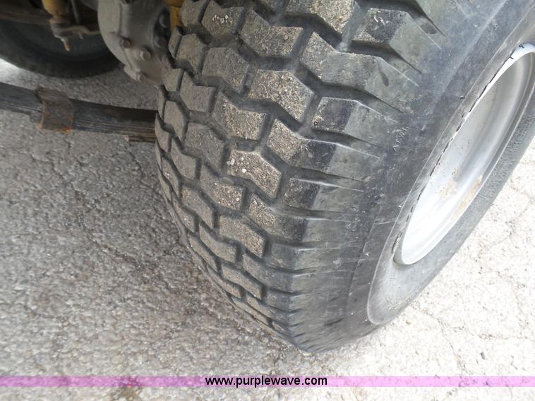 image for item K5417 1998 Club Car golf cart shuttle