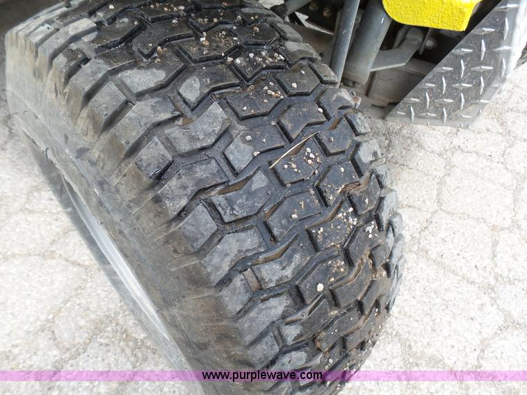 image for item K5417 1998 Club Car golf cart shuttle