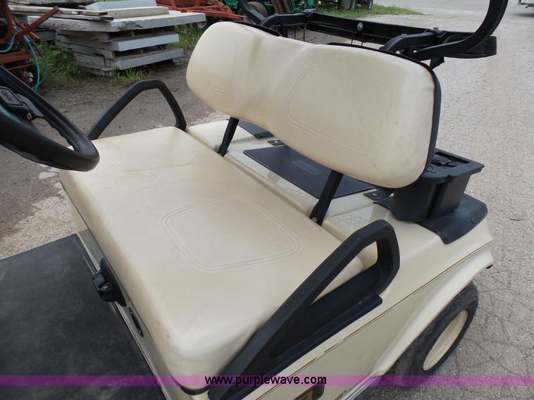 image for item K5419 2009 Club Car DS golf cart